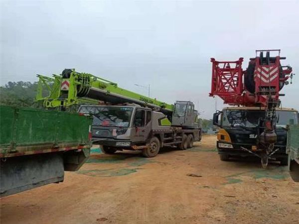 德惠市吊车租赁_安全的运用吊车出租问题不容忽视